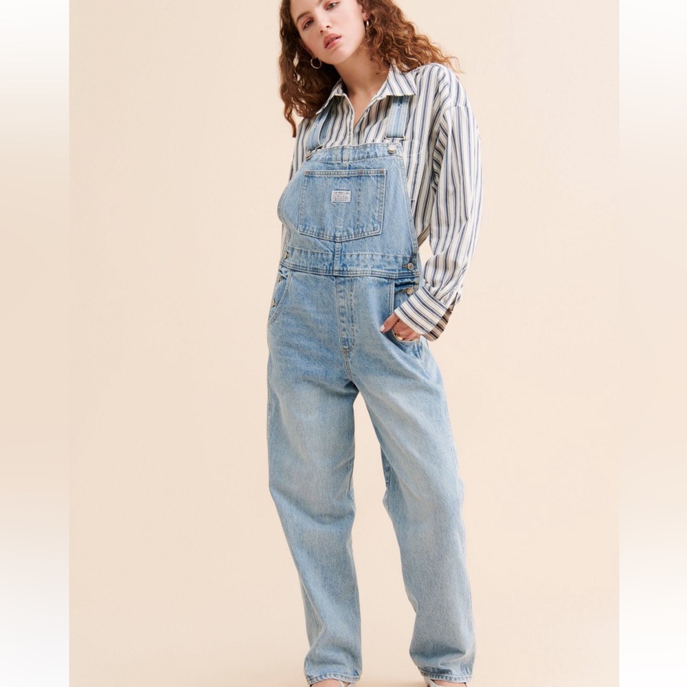 Levi's Vintage Fit Overalls